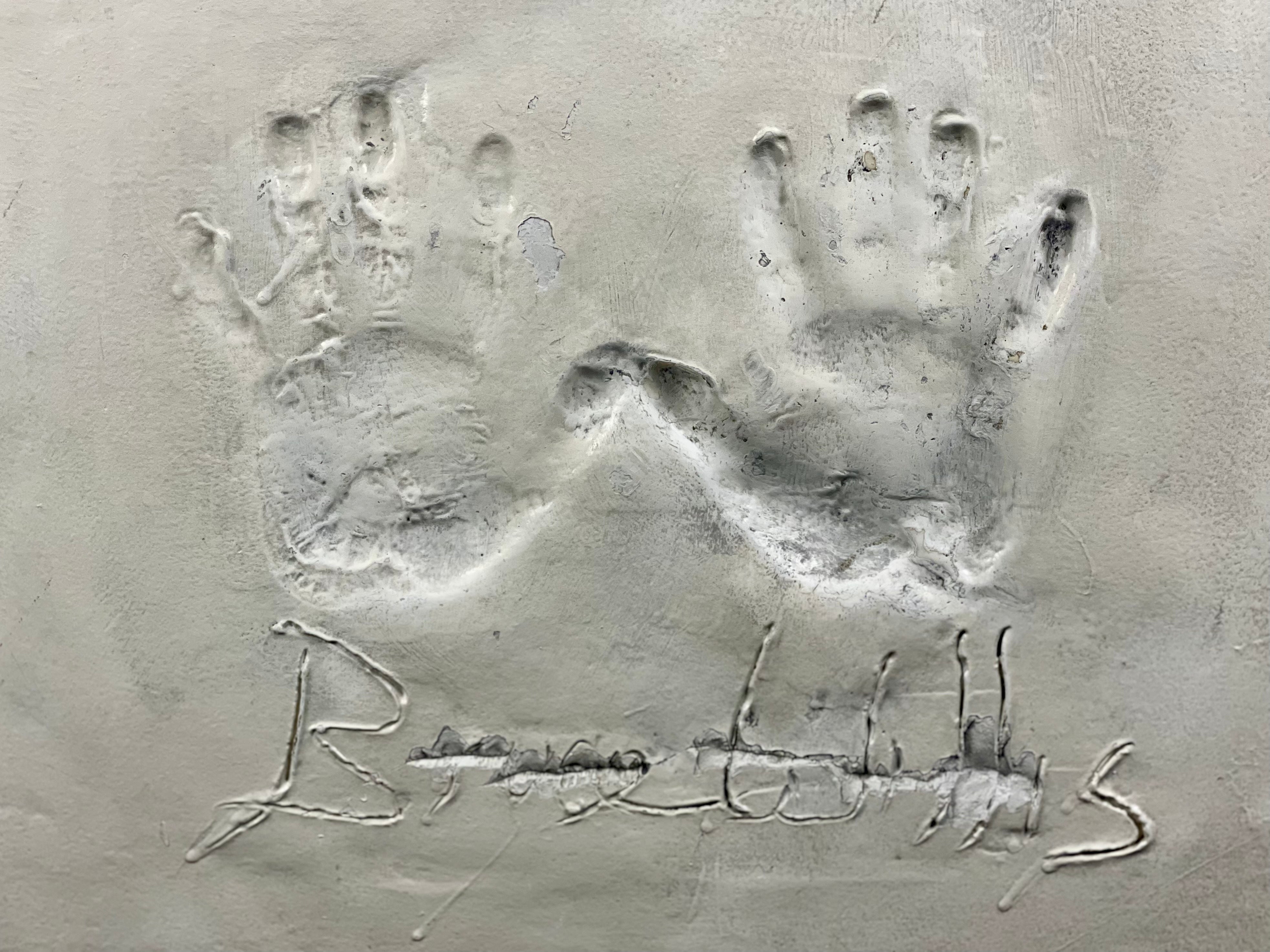 PLANET HOLLYWOOD SEATTLE Bruce Willis Celebrity Hand Cast